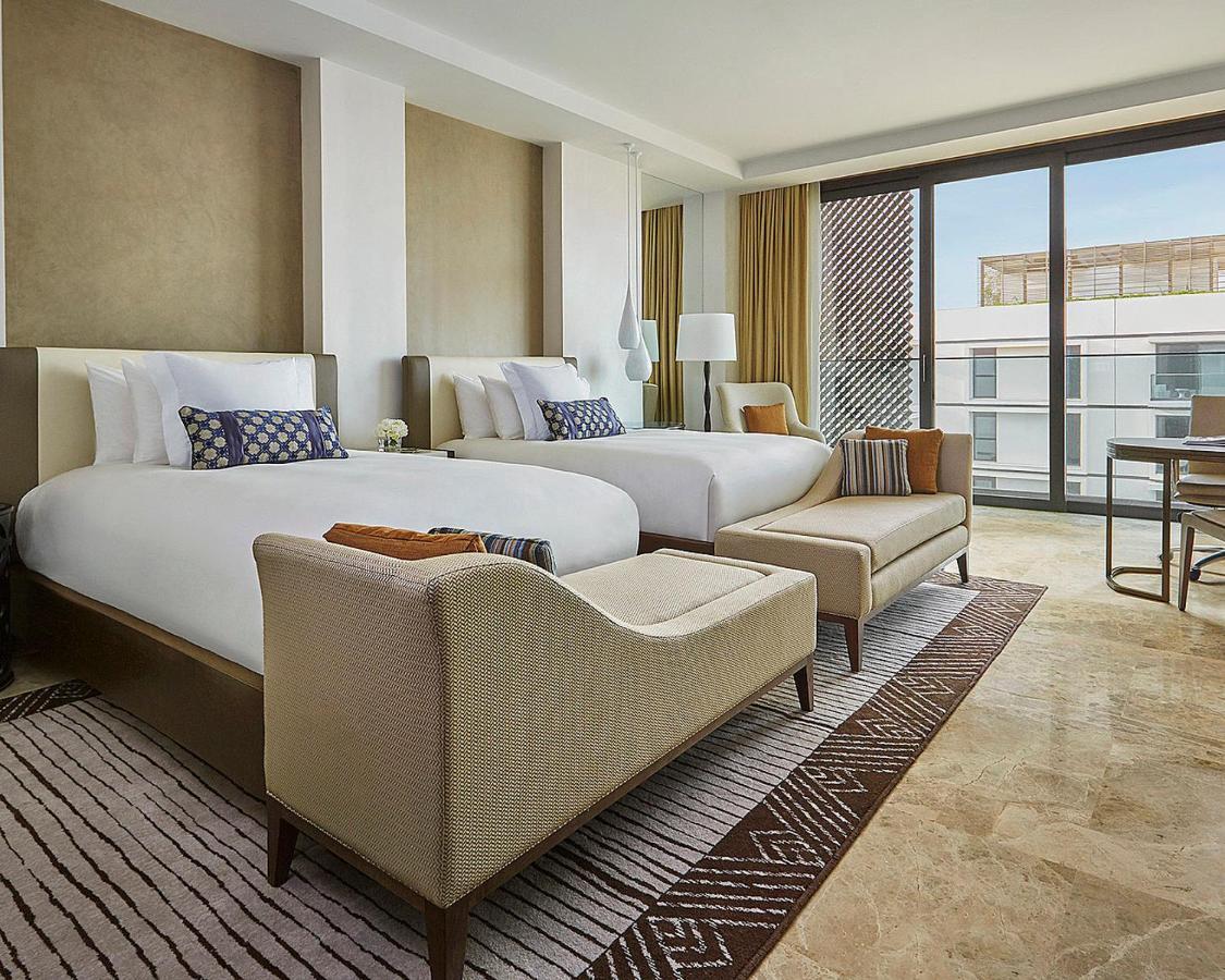 Four Seasons Hotel
